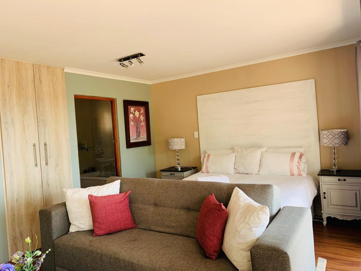 Bokamoso Views Bed & Breakfast รัสเทนเบิร์ก ภายนอก รูปภาพ
